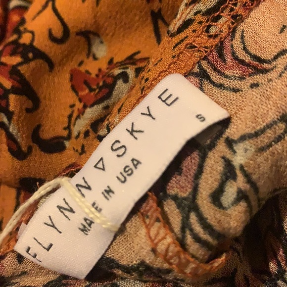 Flynn Skye Floral and Orange Dress - Picture 11 of 13